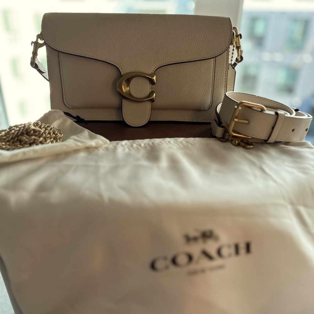 White/cream 26 Tabby Coach purse